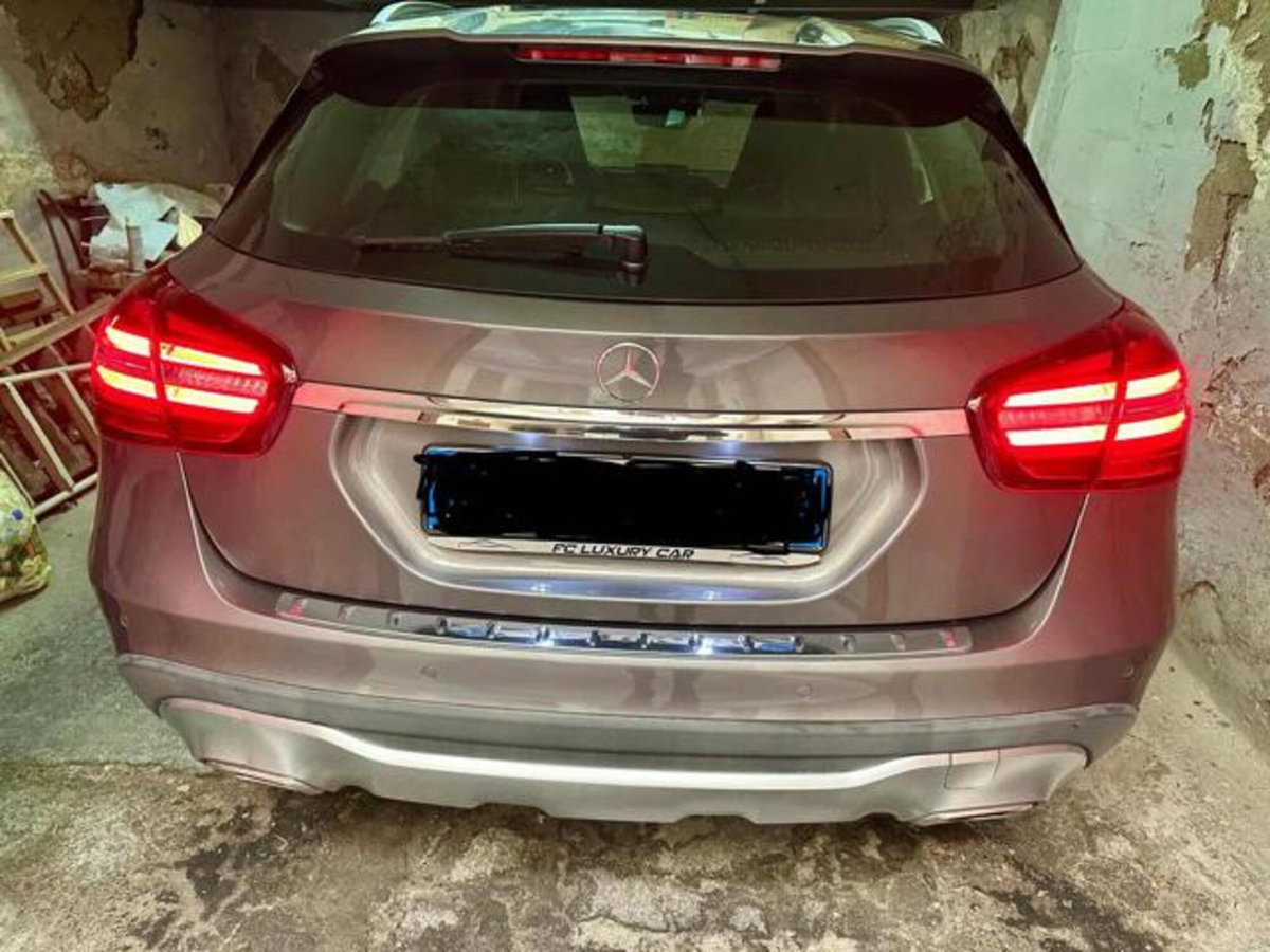 Mercedes-Benz GLA SUV 200 d Automatic 4Matic Sport (11)