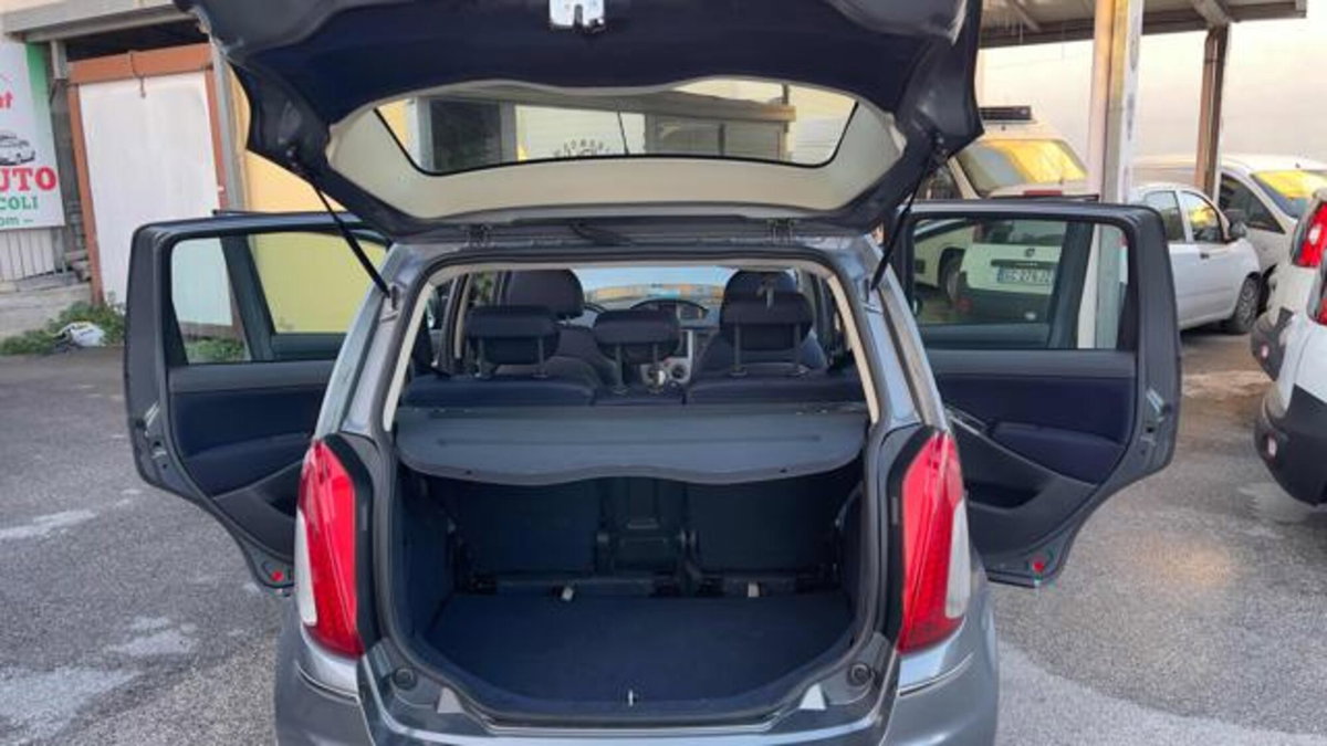 Lancia Musa 1.4 Diva Ecochic GPL (11)
