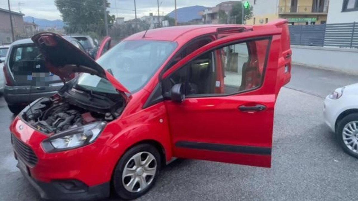 Ford Transit Courier 1.5 TDCi 100CV  Trend (4)