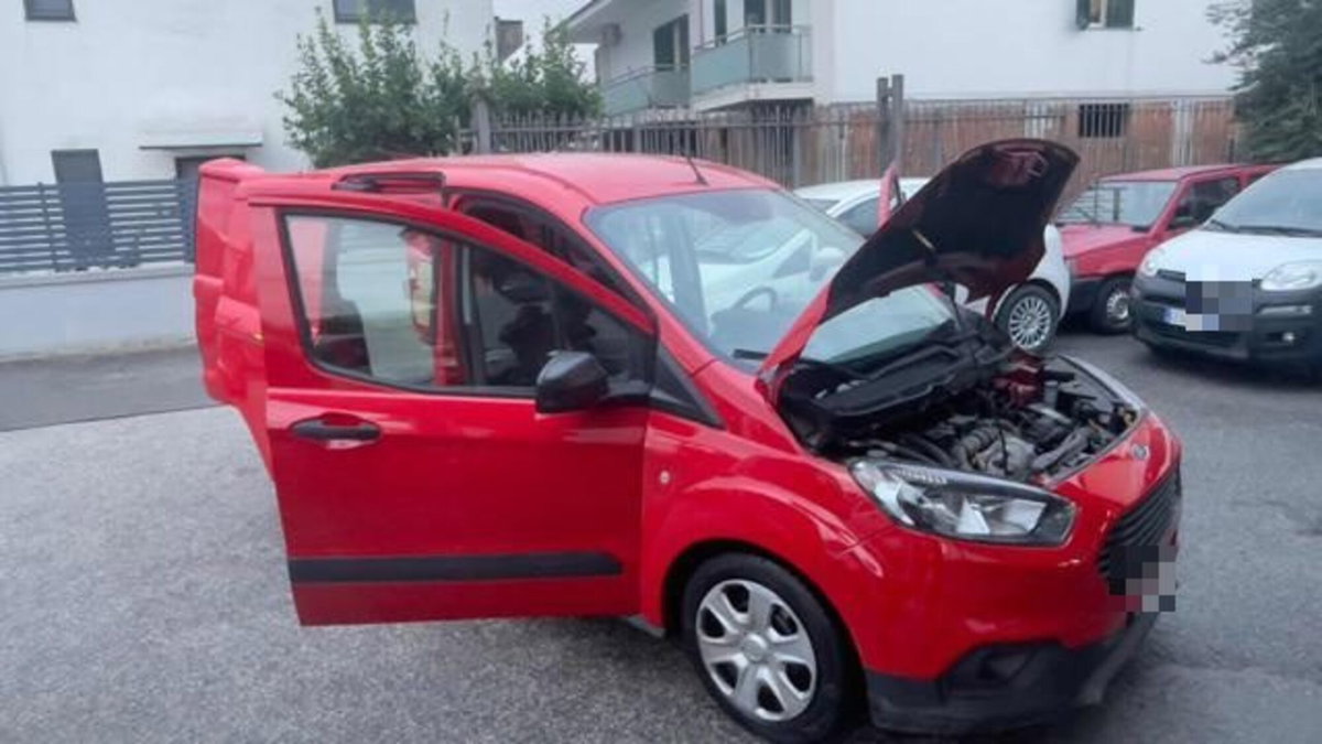 Ford Transit Courier 1.5 TDCi 100CV  Trend (6)