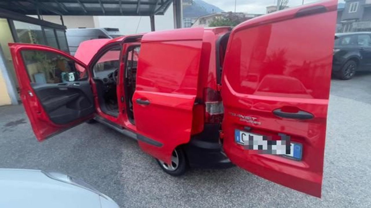 Ford Transit Courier 1.5 TDCi 100CV  Trend (8)
