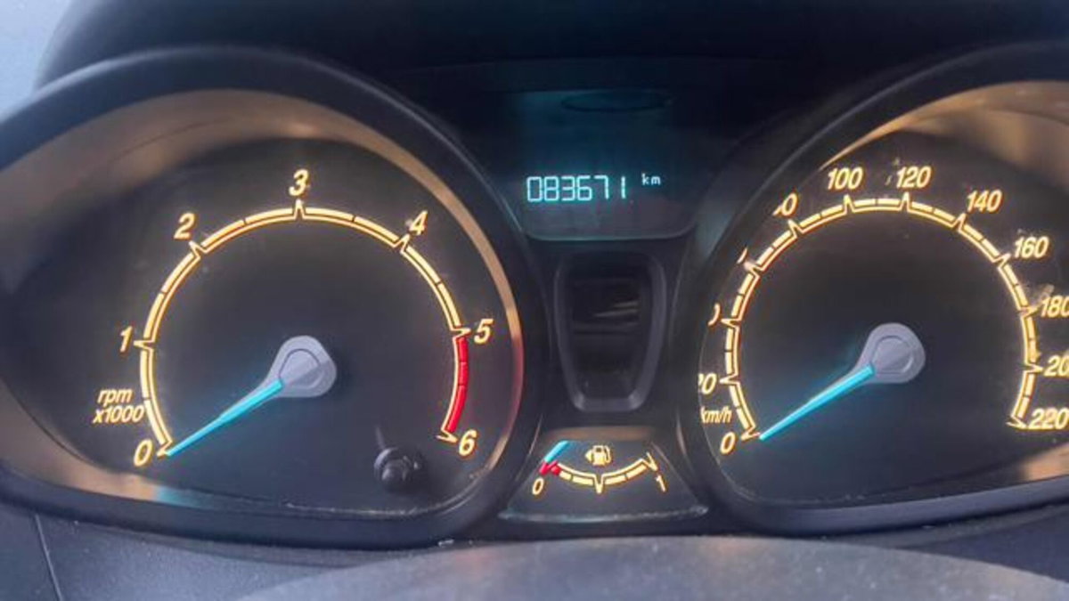 Ford Transit Courier 1.5 TDCi 100CV  Trend (9)