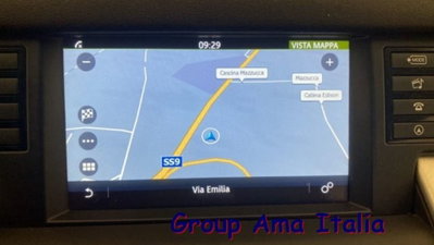 Land Rover Discovery Sport 2.0 TD4 150 CV HSE Luxury (10)