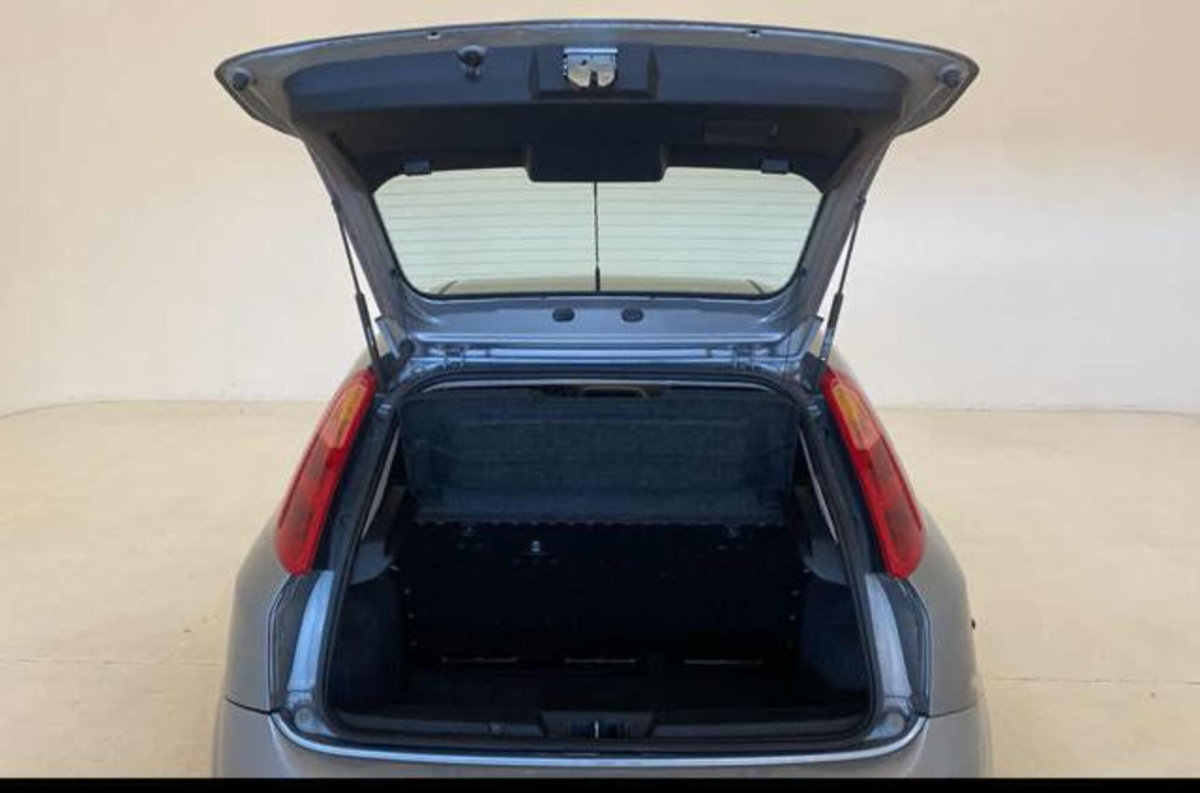 Fiat Grande Punto 1.2 5 porte (9)