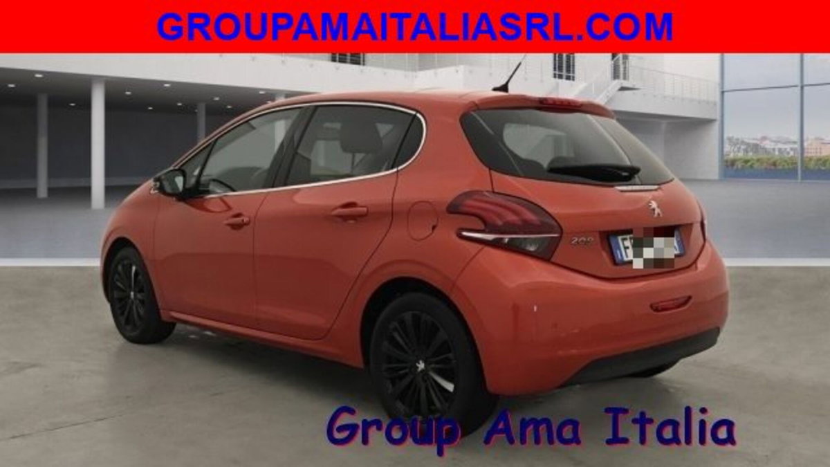 Peugeot 208 82 5 porte Allure (4)