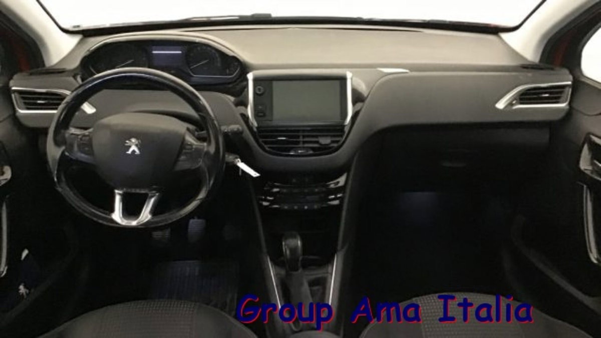 Peugeot 208 82 5 porte Allure (6)