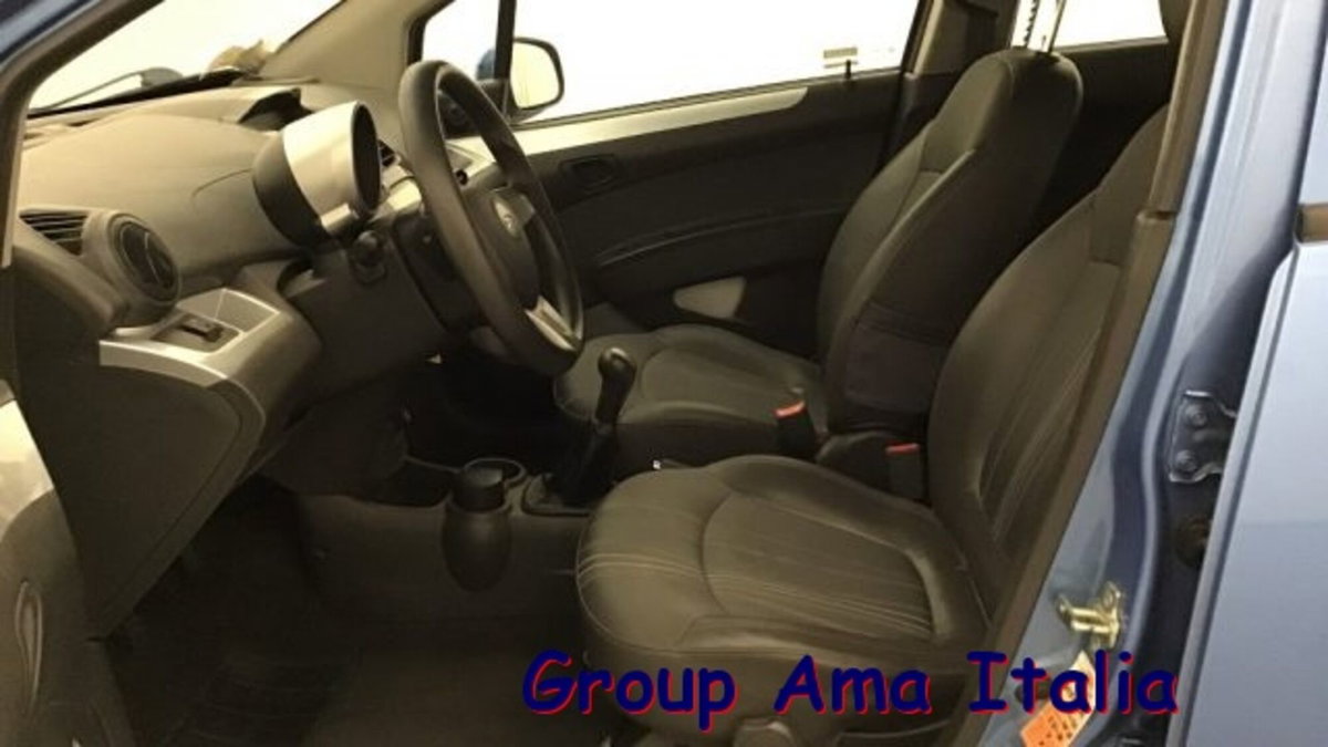 Chevrolet Spark 1.0 LT (7)
