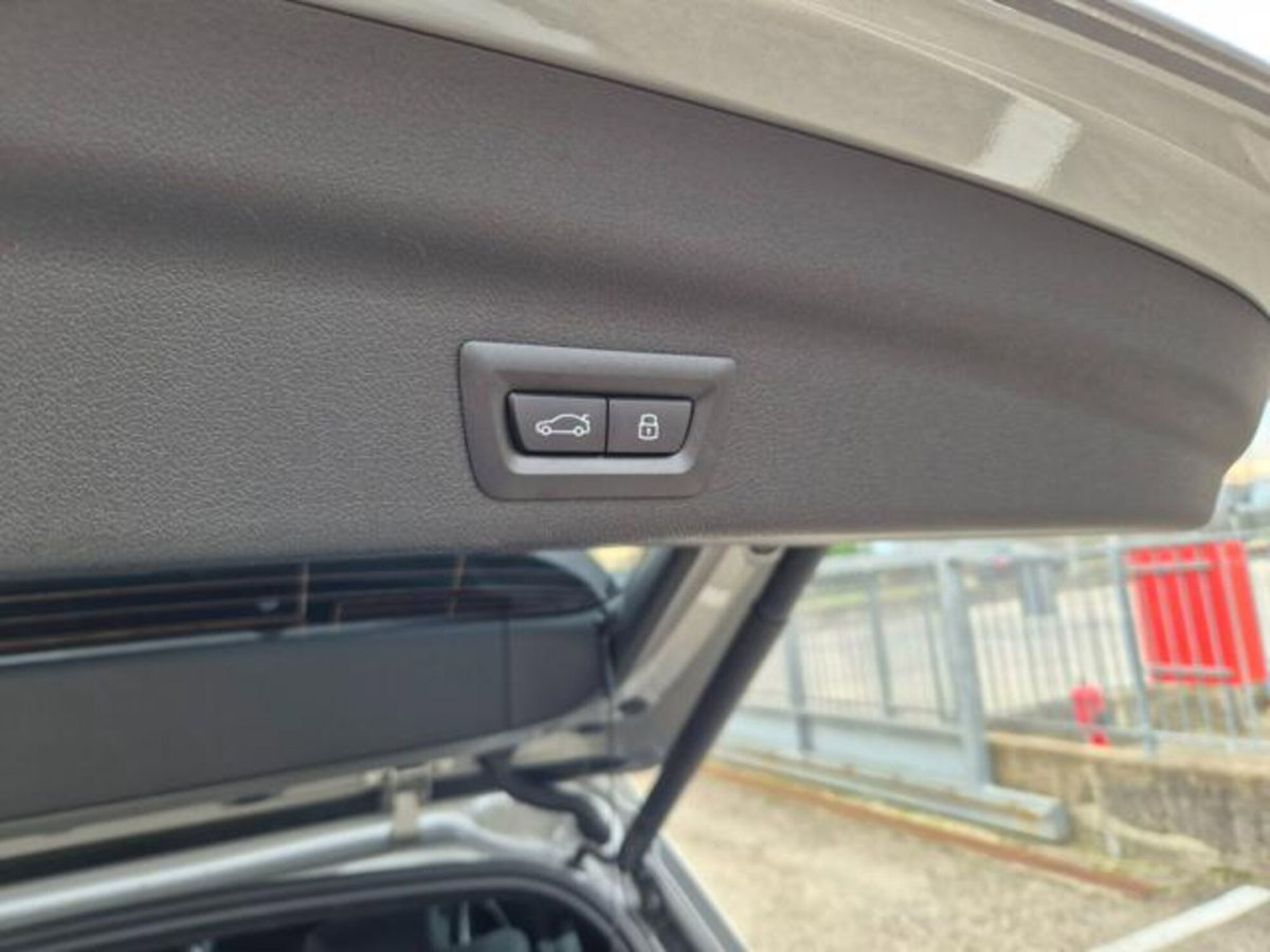 BMW X1 xdrive 25e MSport Pro auto (14)