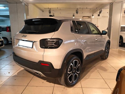 Jeep Avenger 1.2 turbo Summit fwd 100cv (6)