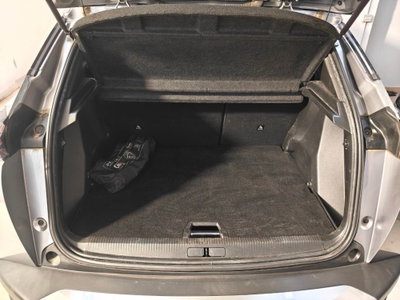 Peugeot 2008 BlueHDi 130 S&S EAT8 Allure Pack (14)