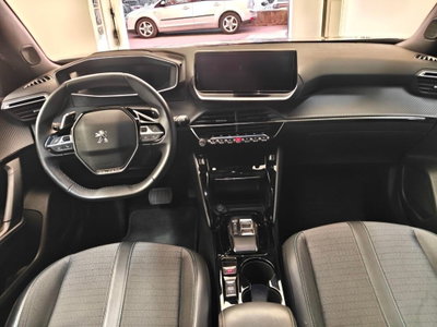Peugeot 2008 BlueHDi 130 S&S EAT8 Allure Pack (6)