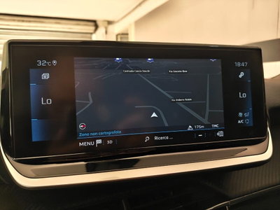 Peugeot 2008 BlueHDi 130 S&S EAT8 Allure Pack (9)