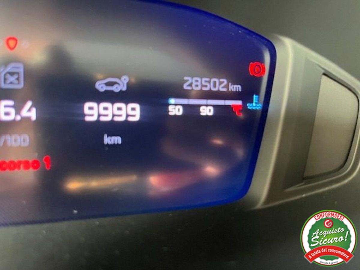 Peugeot 208 1.2 puretech Active s&s 100cv (13)