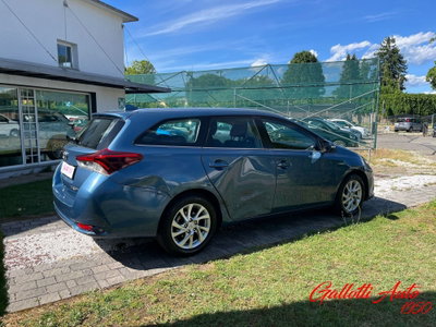 Toyota Auris Station Wagon 1.8 Hybrid Business Pack (7)