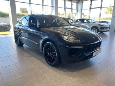 Porsche Macan Turbo (3)