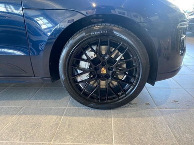 Porsche Macan Turbo (8)