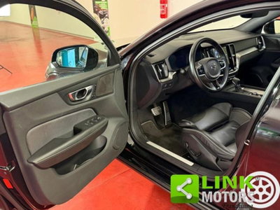 Volvo V60 D3 Geartronic R-design (9)