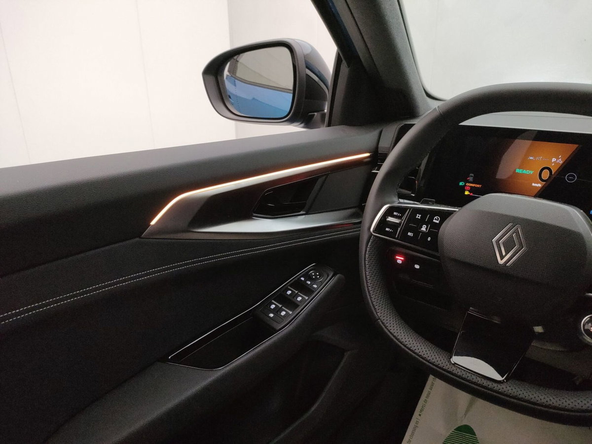 Renault Austral 1.2 full hybrid Techno 200cv auto (17)