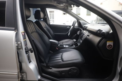Mercedes-Benz Classe C Station Wagon 200 CDI cat Avantgarde Sport (10)