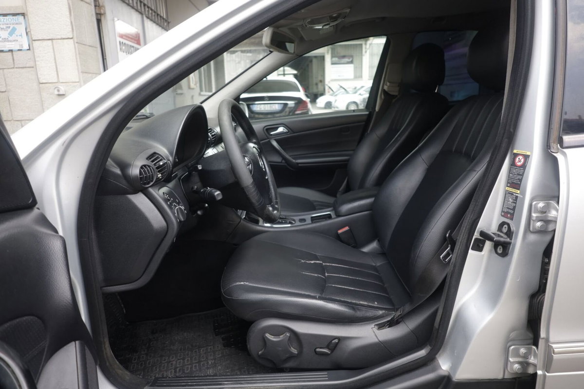 Mercedes-Benz Classe C Station Wagon 200 CDI cat Avantgarde Sport (17)