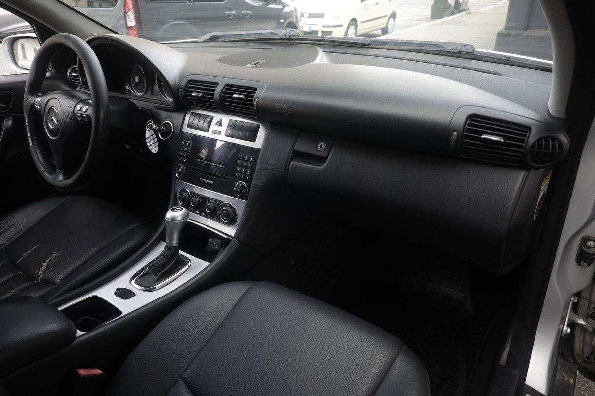 Mercedes-Benz Classe C Station Wagon 200 CDI cat Avantgarde Sport (8)