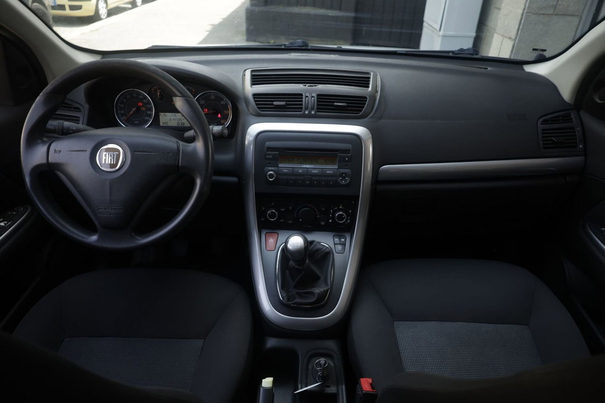 Fiat Croma 1.9 Multijet Active (2)