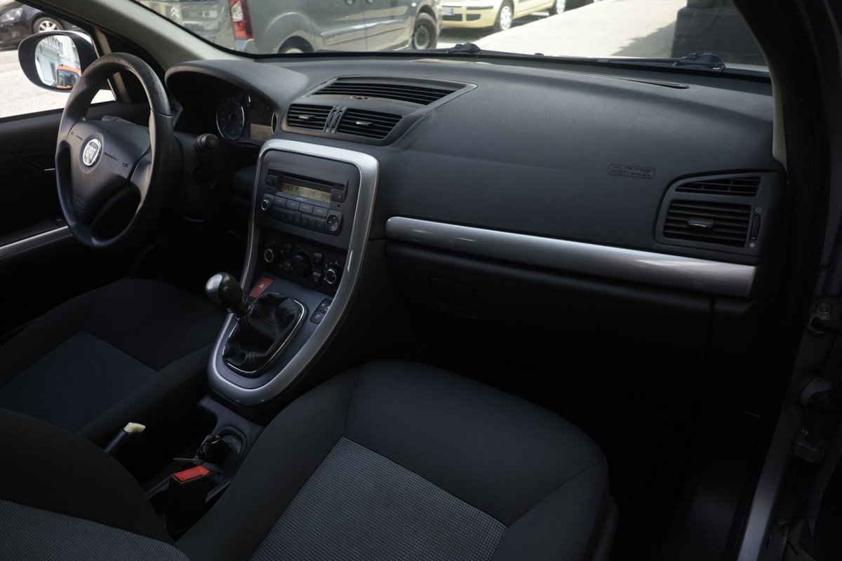 Fiat Croma 1.9 Multijet Active (8)