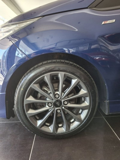 Ford Fiesta 1.5 TDCi 75CV 5 porte ST-Line (10)
