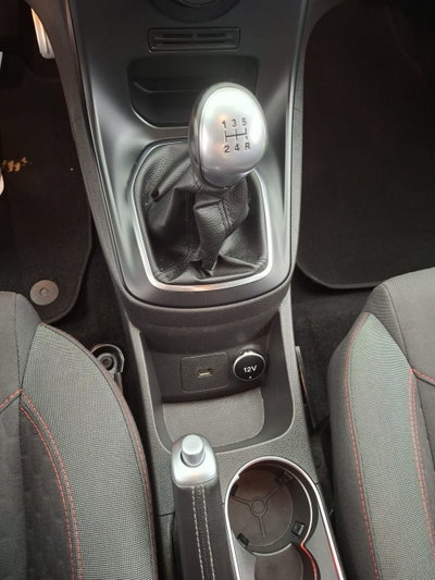 Ford Fiesta 1.5 TDCi 75CV 5 porte ST-Line (20)