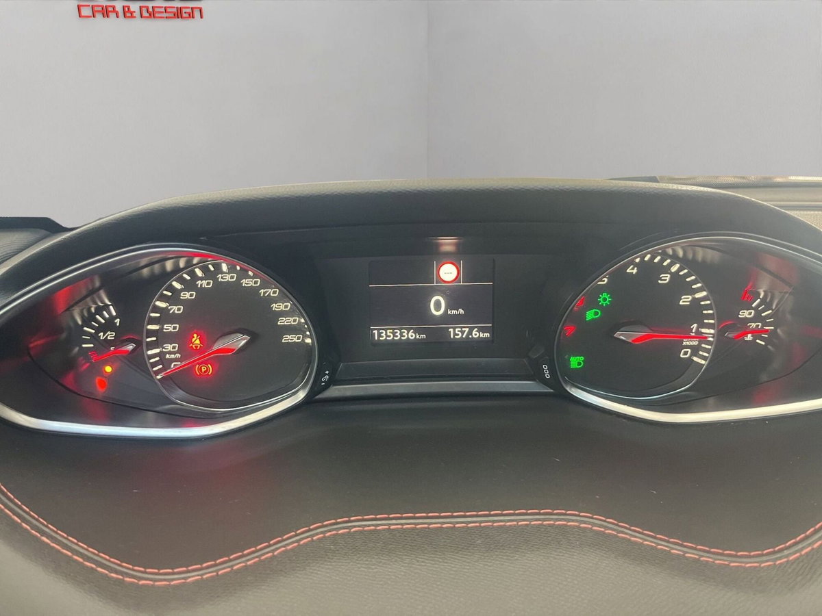 Peugeot 308 Tre Volumi 1.2 puretech t GT s&s 130cv eat8 (12)