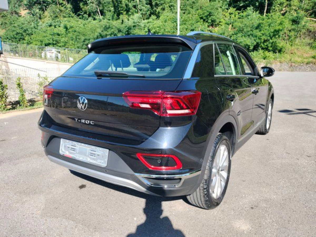 Volkswagen T-Roc 1.0 tsi Style 115cv (6)