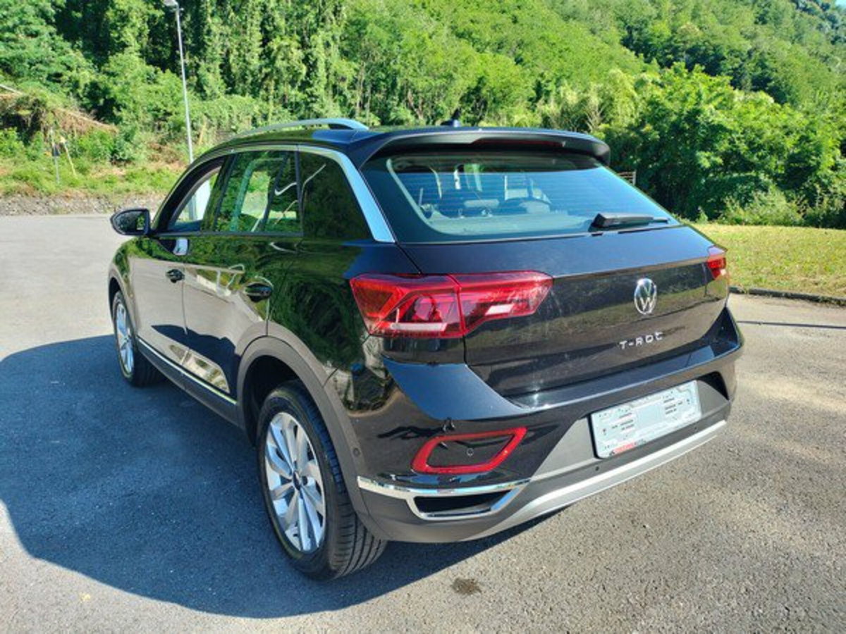 Volkswagen T-Roc 1.0 tsi Style 115cv (8)