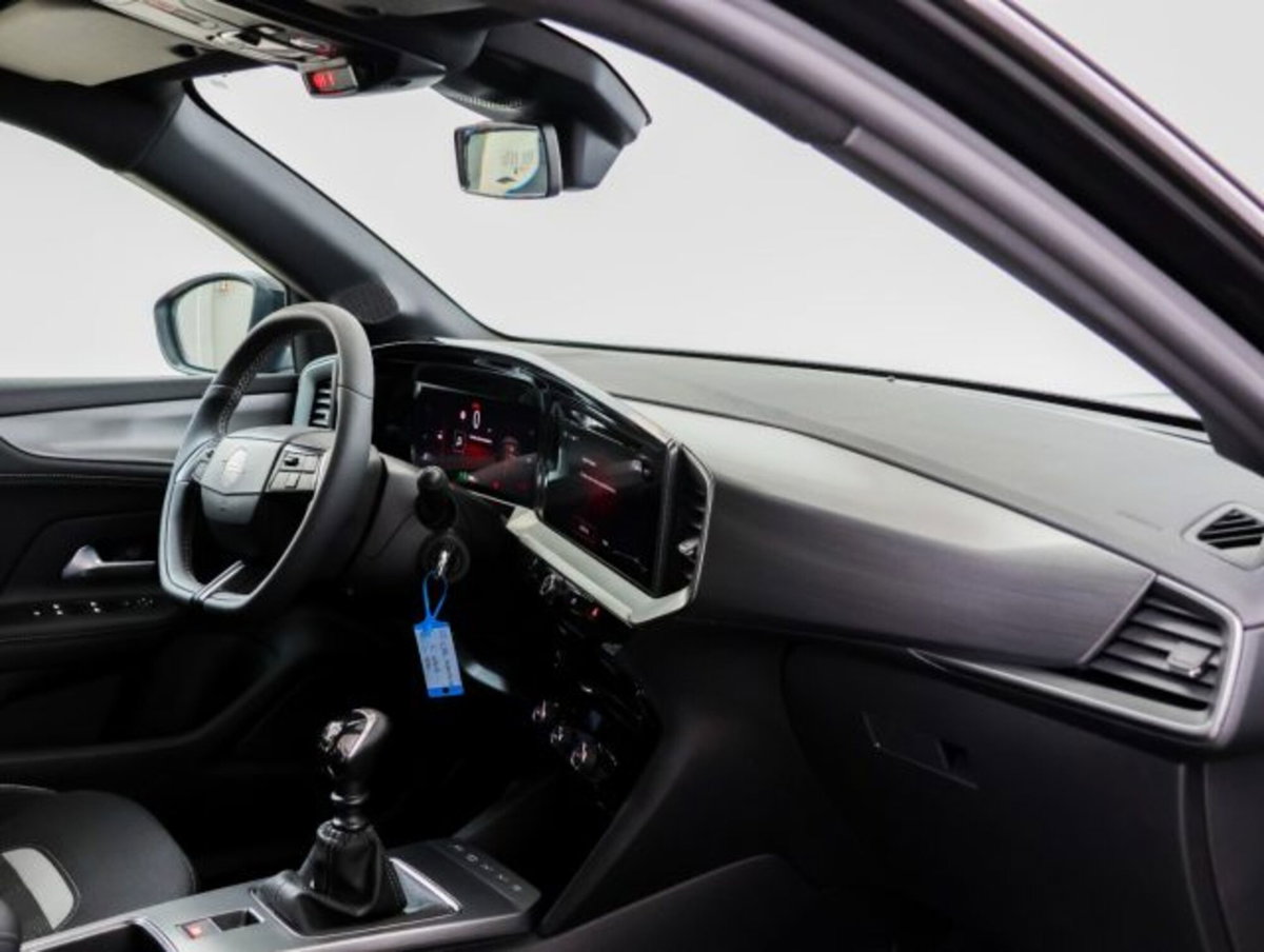Opel Mokka 1.2 GS s&s 136cv (12)