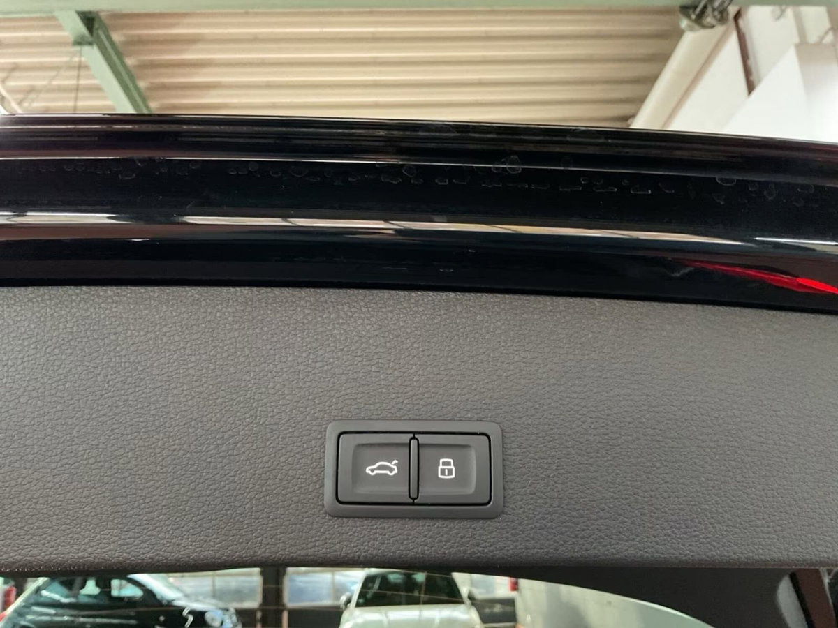 Audi Q2 Q2 35 TFSI S tronic Business (12)