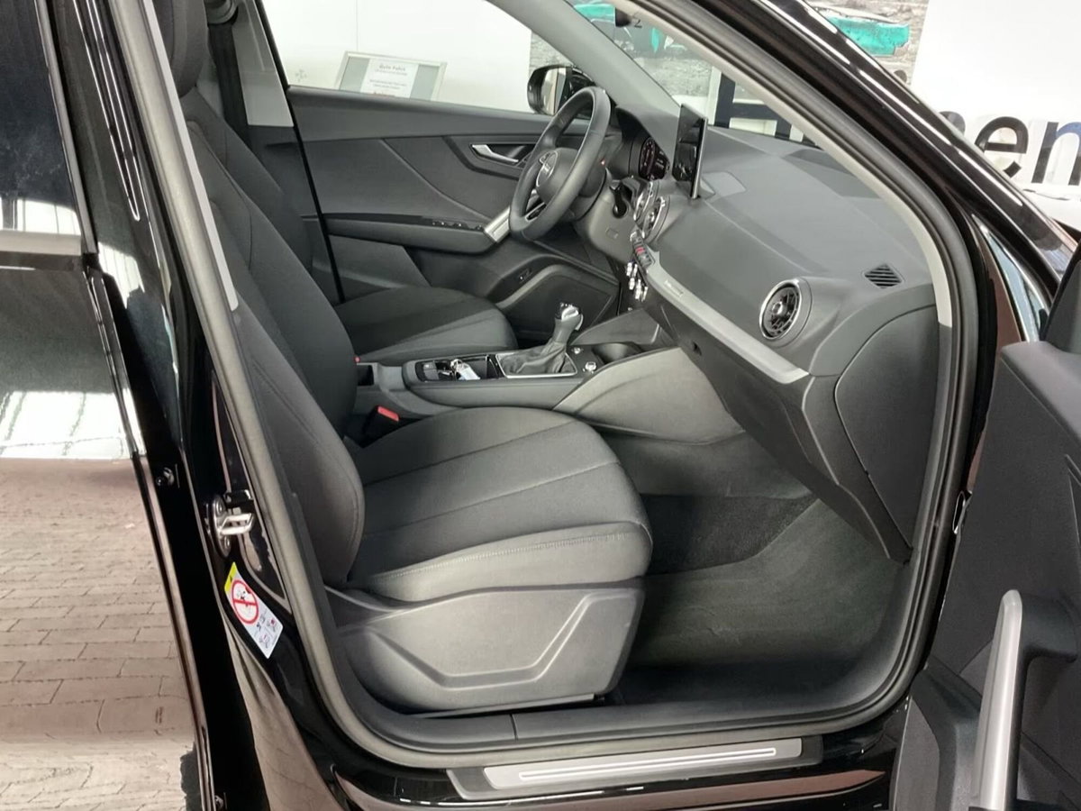 Audi Q2 Q2 35 TFSI S tronic Business (9)