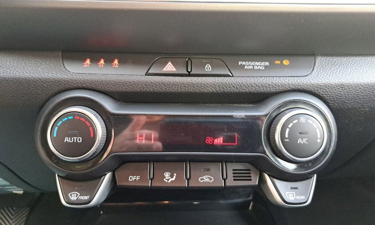 Kia Stonic 1.2 mpi Style 79cv (16)