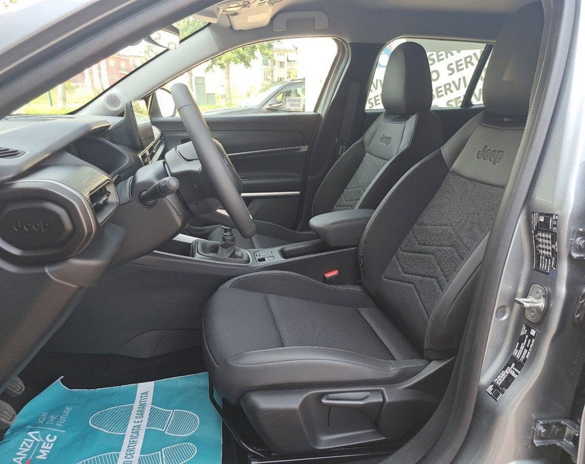 Jeep Avenger 1.2 turbo Altitude fwd 100cv (10)