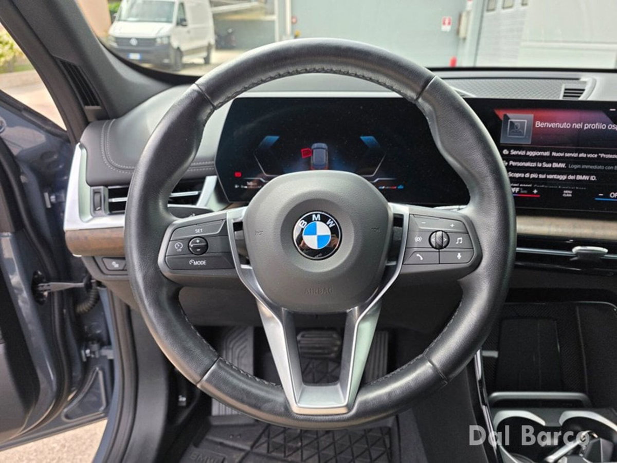 BMW X1 xDrive 23i Msport (11)