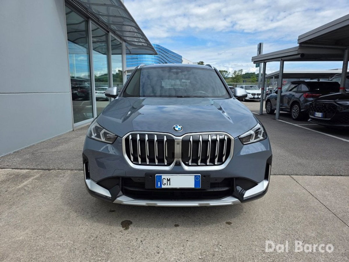 BMW X1 xDrive 23i Msport (2)