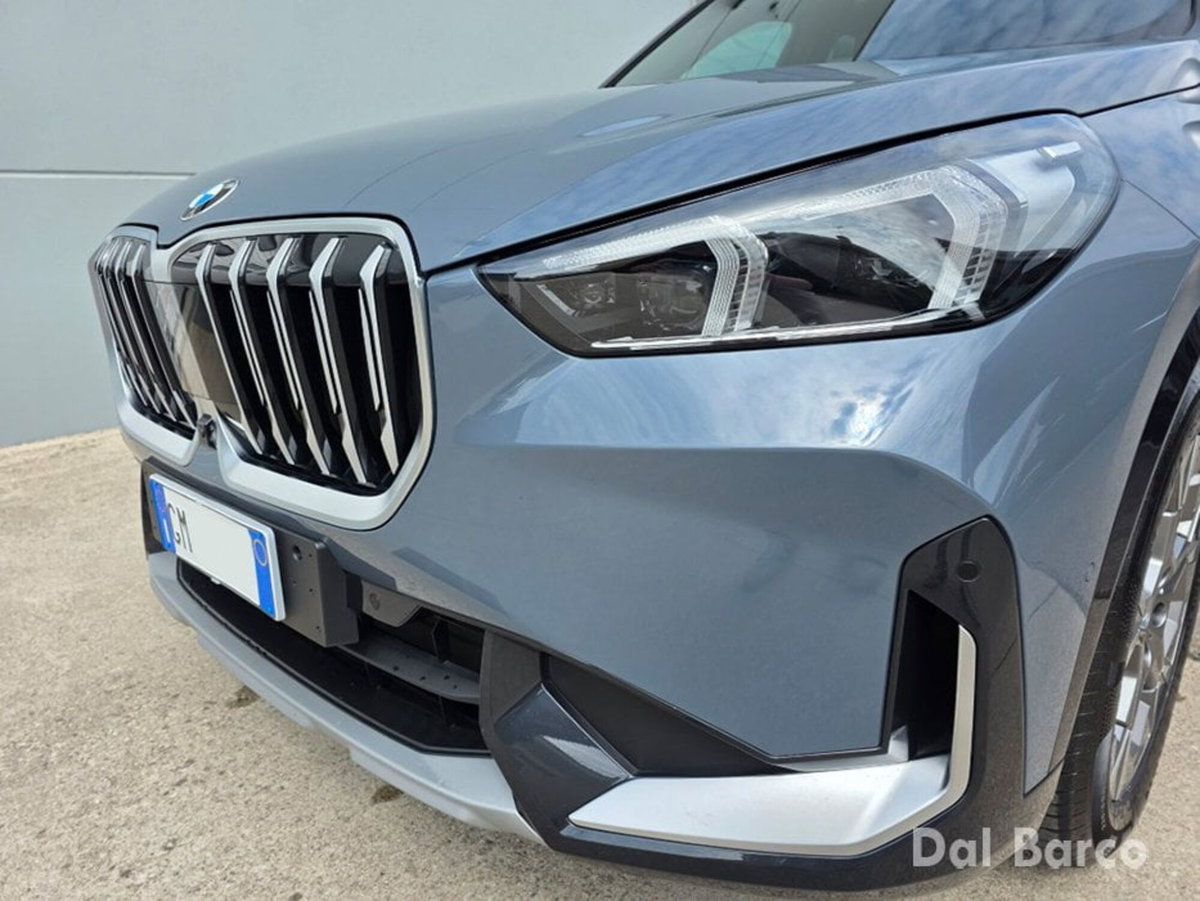 BMW X1 xDrive 23i Msport (8)