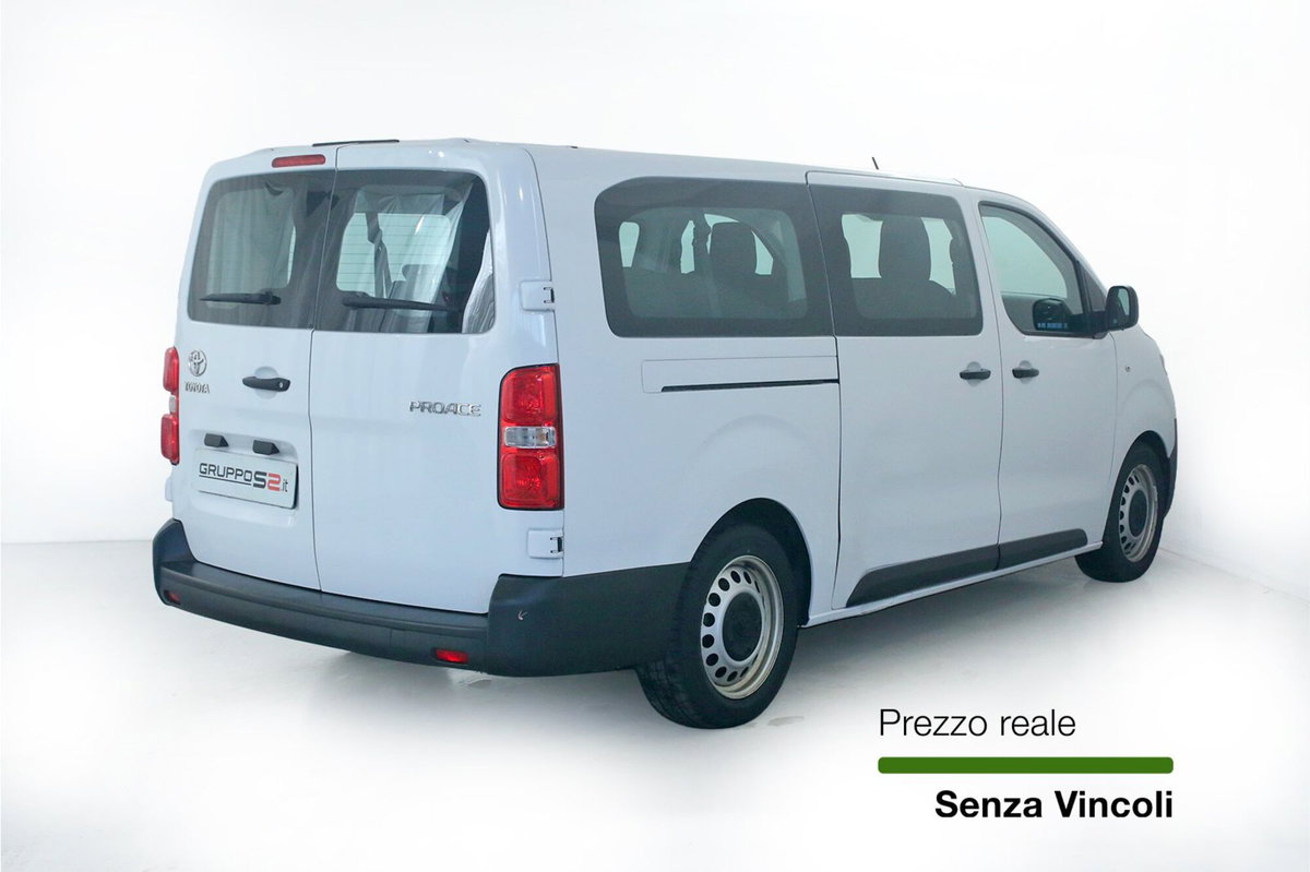 Toyota Proace Verso Verso 2.0D 150 CV L2 D Executive (4)