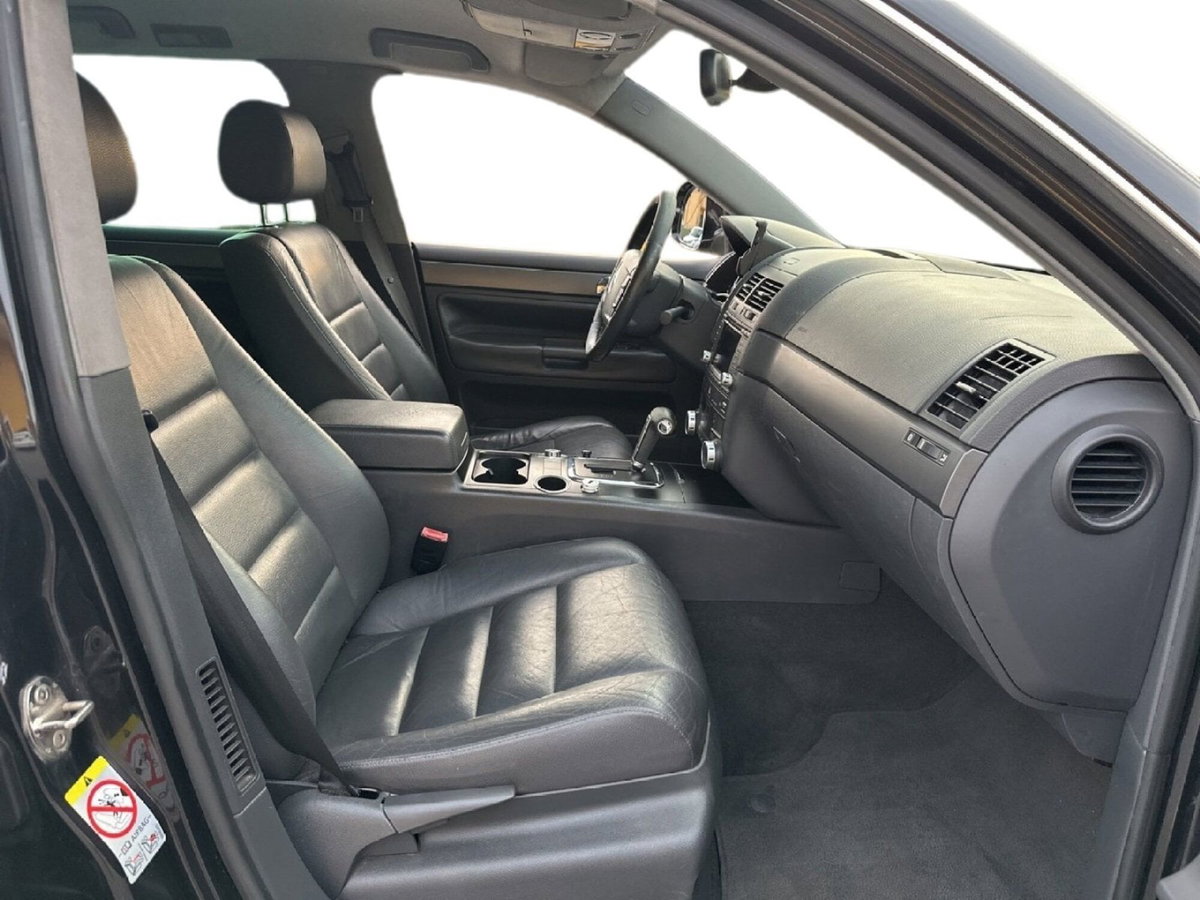 Volkswagen Touareg R5 TDI DPF Exclusive (10)