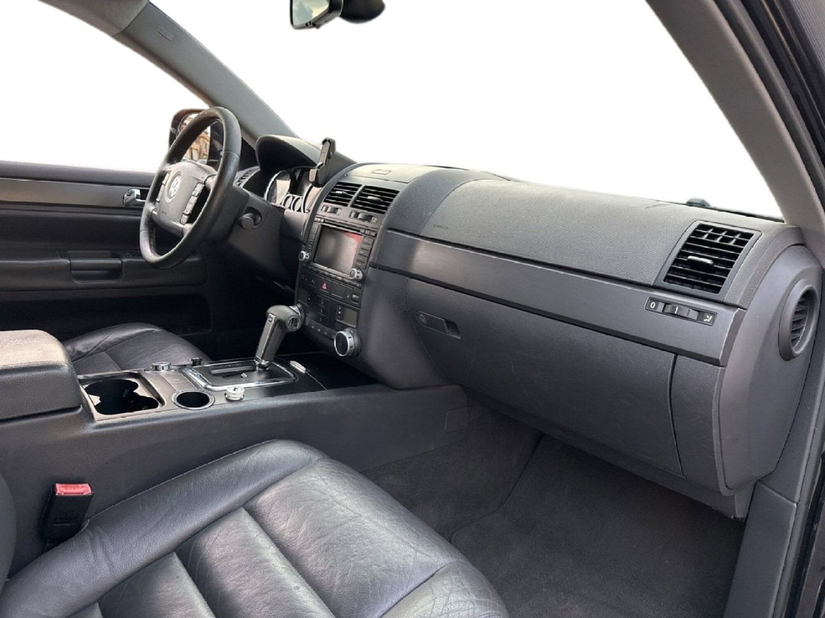 Volkswagen Touareg R5 TDI DPF Exclusive (12)