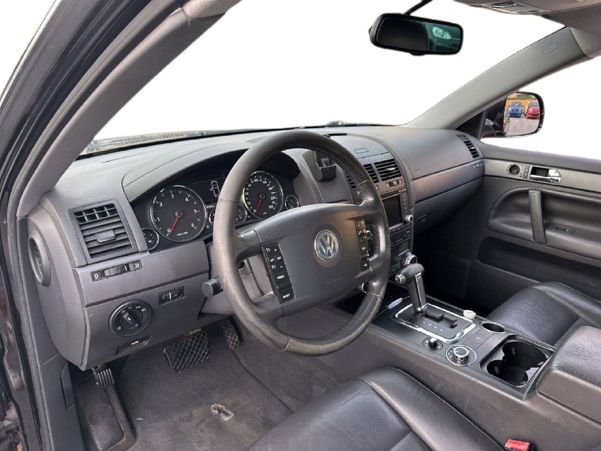 Volkswagen Touareg R5 TDI DPF Exclusive (13)