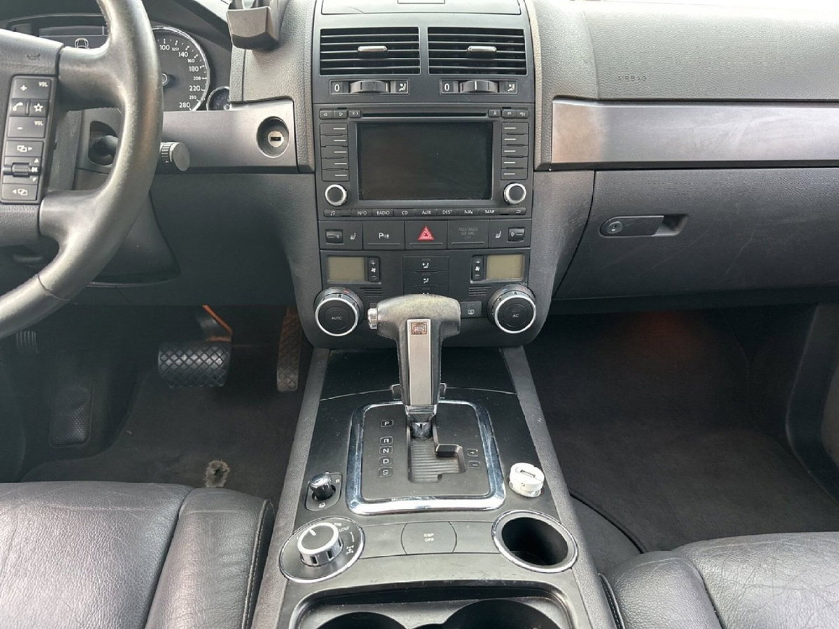 Volkswagen Touareg R5 TDI DPF Exclusive (17)