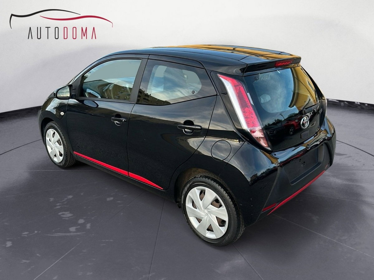 Toyota Aygo 1.0 VVT-i 69 CV 5 porte x-wave (6)