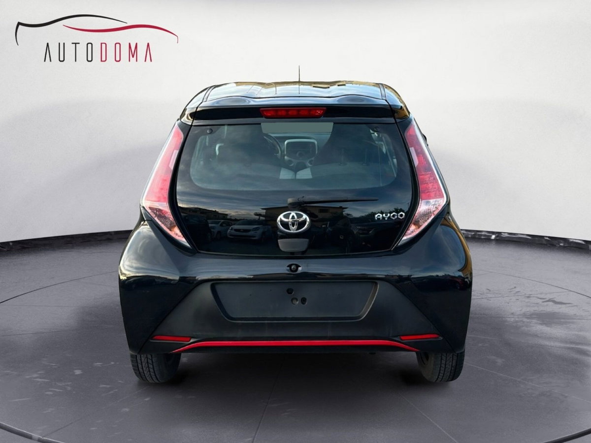Toyota Aygo 1.0 VVT-i 69 CV 5 porte x-wave (7)