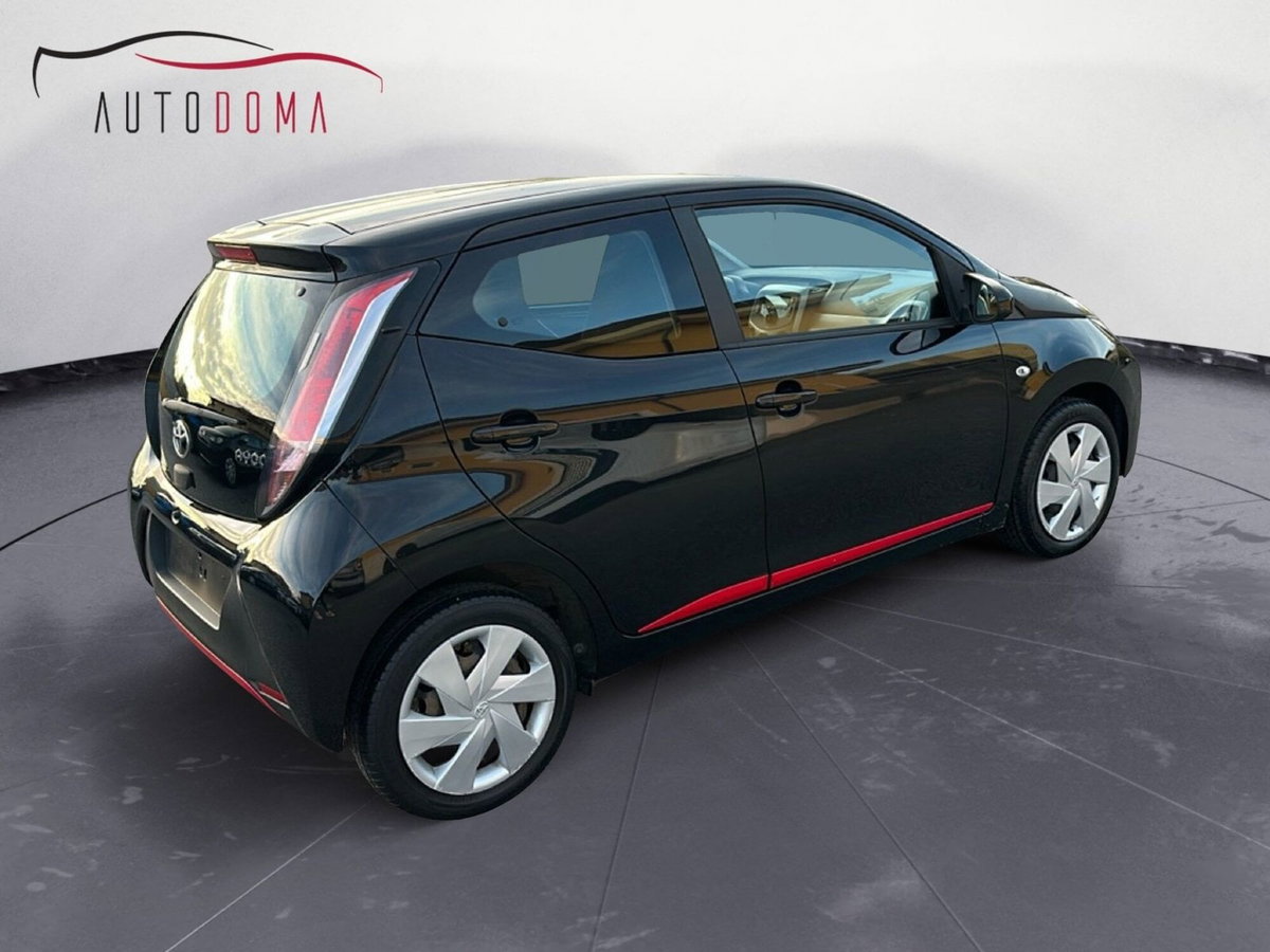 Toyota Aygo 1.0 VVT-i 69 CV 5 porte x-wave (8)