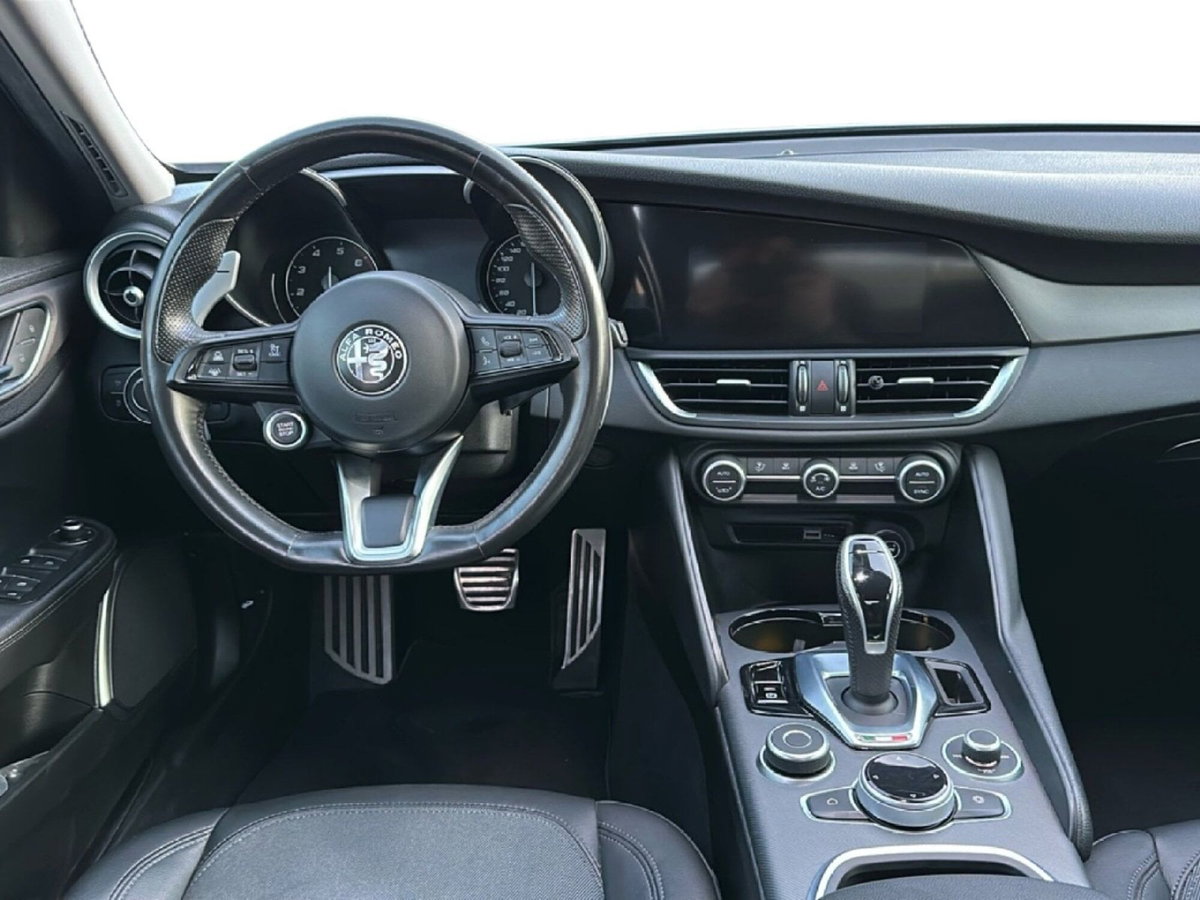 Alfa Romeo Giulia 2.0 Turbo 200 CV AT8 Sprint (13)