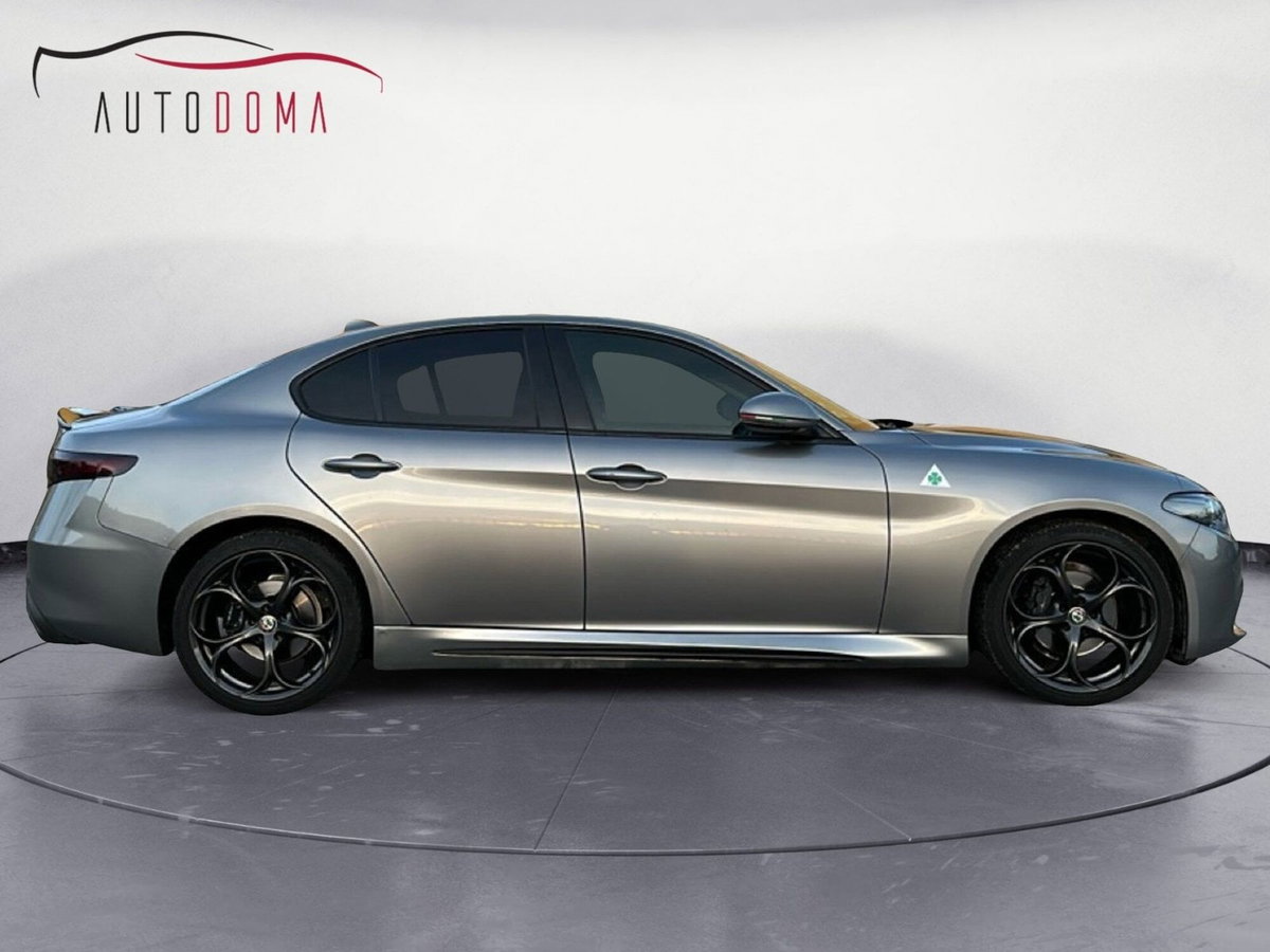 Alfa Romeo Giulia 2.0 Turbo 200 CV AT8 Sprint (2)